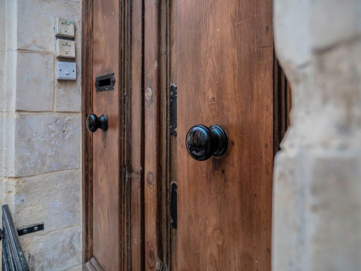 Valletta Main Street Apartment Екстериор снимка