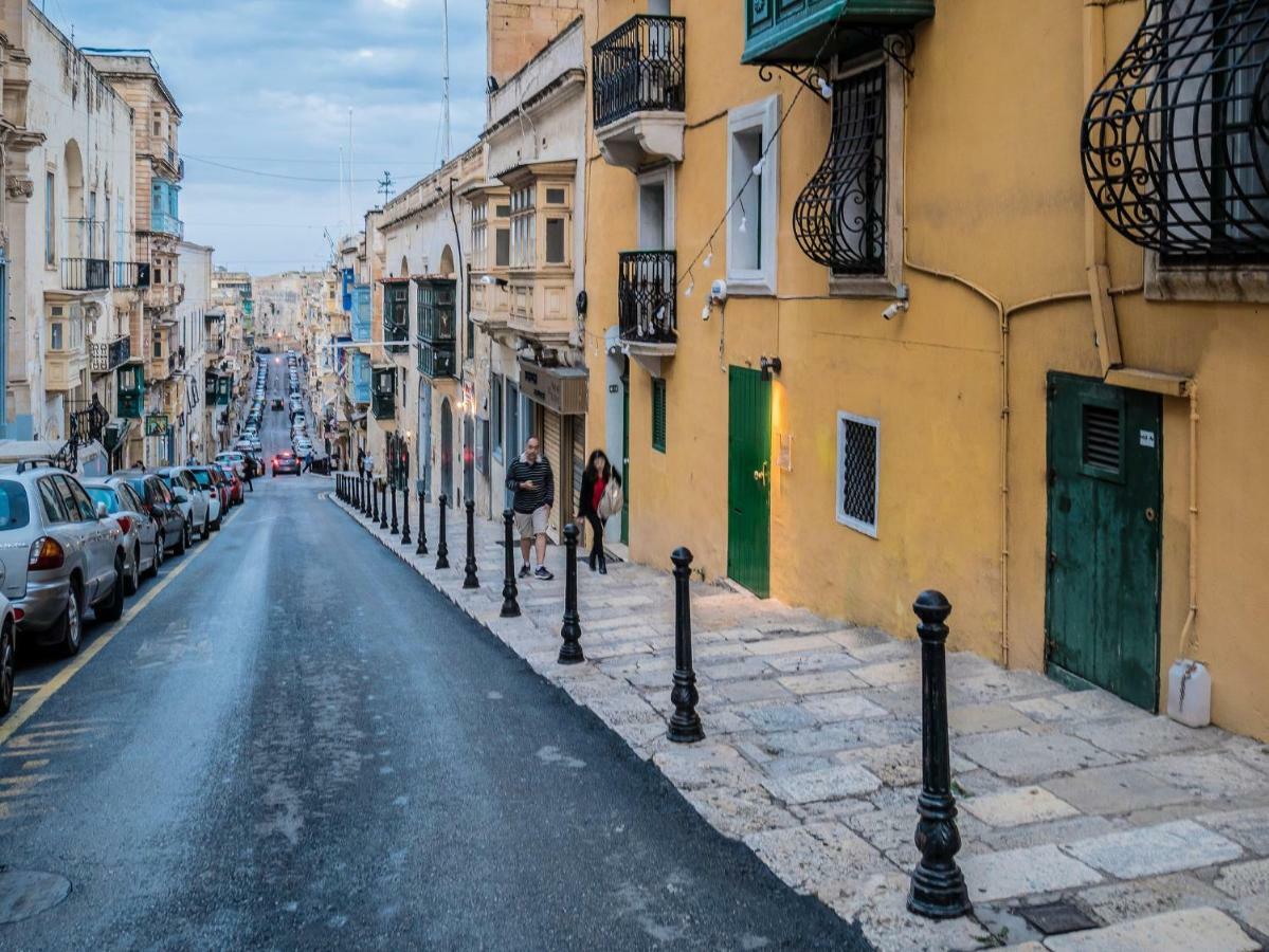 Valletta Main Street Apartment Екстериор снимка